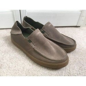 Olukai  pahono size 8 leather slip on